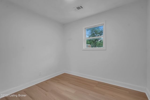 7108 Nathan Hale Way, Louisville, KY 40272