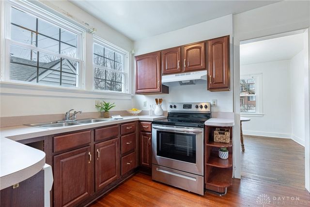 560 Irving Avenue, Oakwood, OH 45409