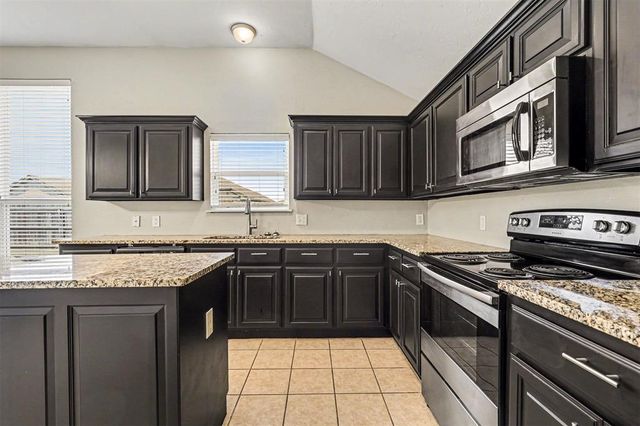 2317 NW 162nd Terrace, Edmond, OK 73013