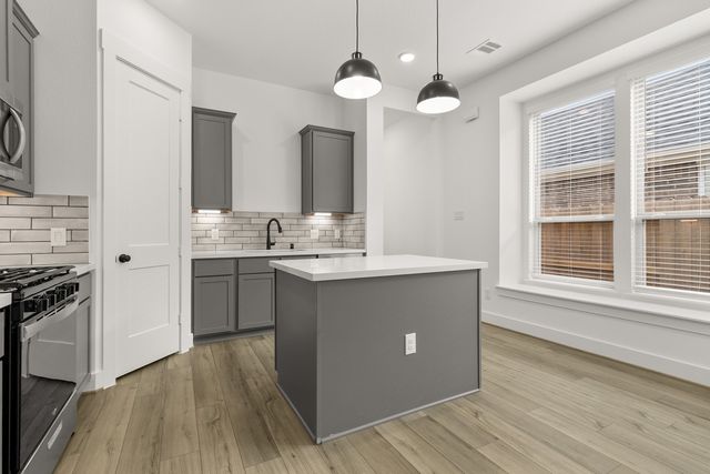 1662 Gracehill Way, Forney, TX 75126