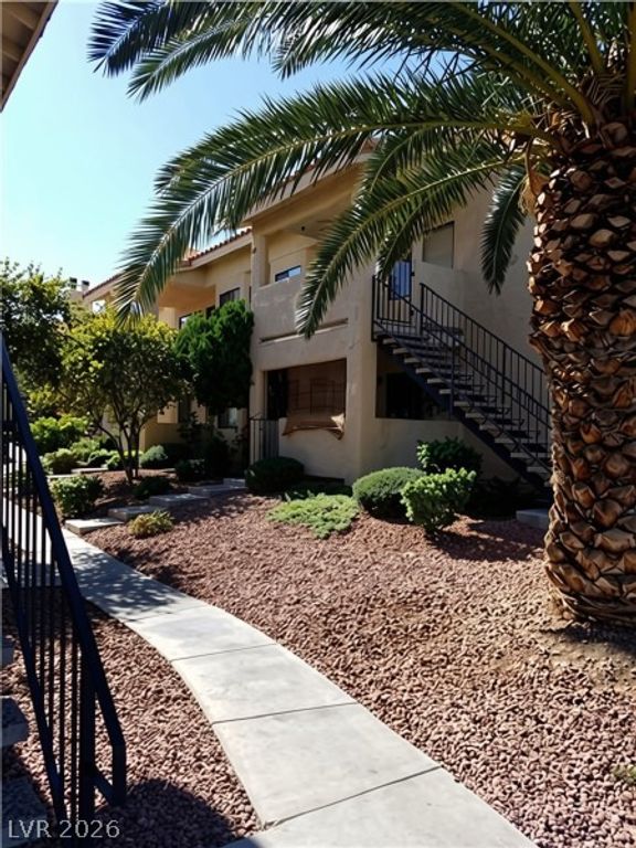 1120 Observation Drive 101, Las Vegas, NV 89128 — photo 2