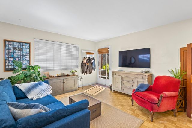 620 Sunset Drive, Capitola, CA 95010
