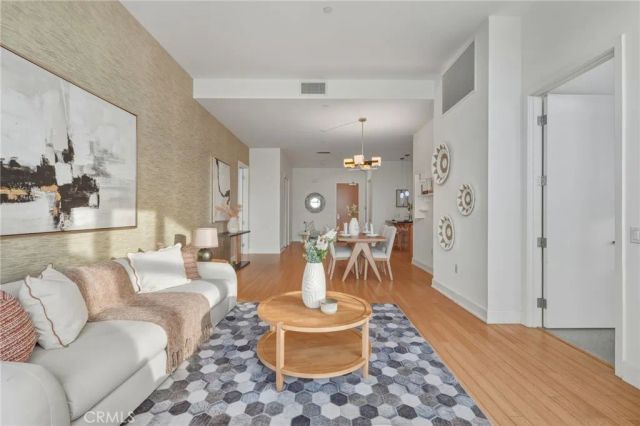 3223 W 6th Street 1006, Los Angeles, CA 90020