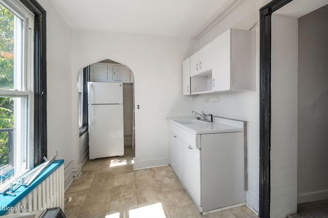 128 Hamilton Street, Albany, NY 12207