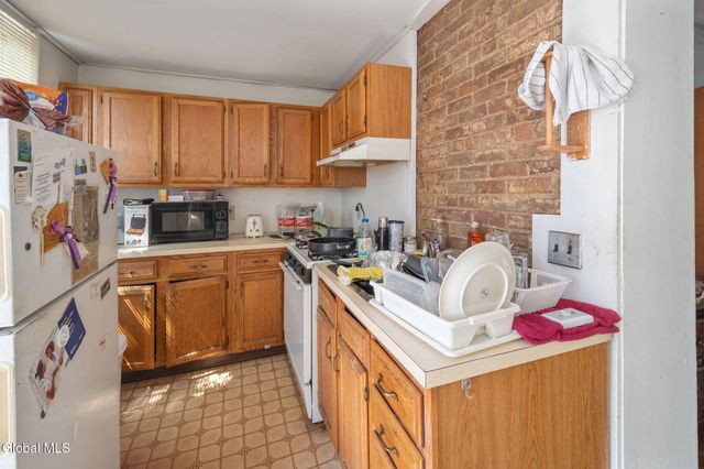 128 Hamilton Street, Albany, NY 12207