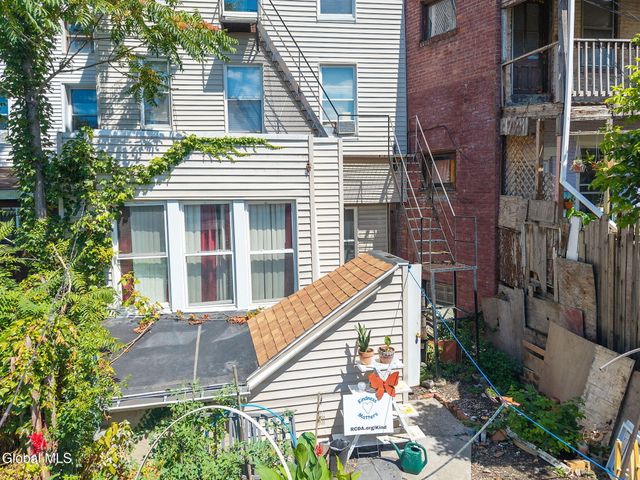 128 Hamilton Street, Albany, NY 12207