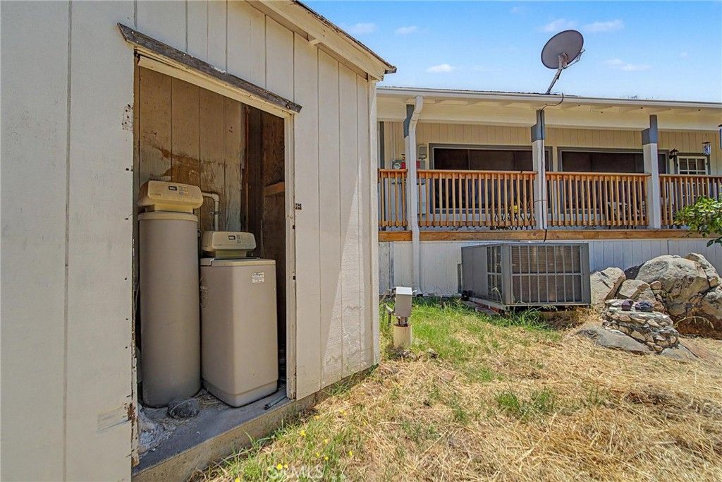 Image 25 of property listing at 106 Peak View, Oroville, CA 95966