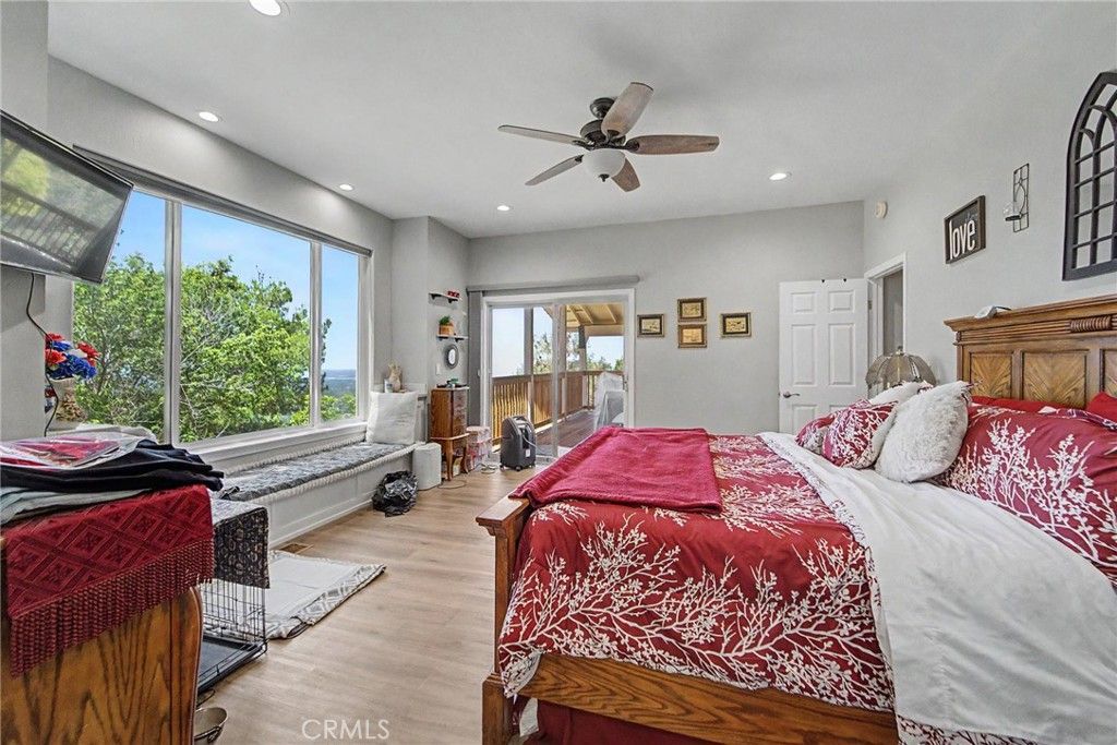 Image 4 of property listing at 106 Peak View, Oroville, CA 95966