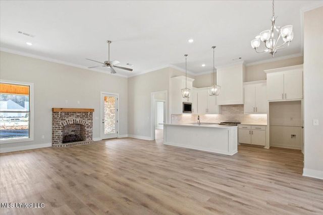 1012 Kensington Drive, Flowood, MS 39232