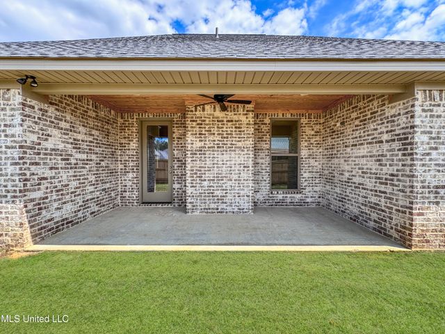1012 Kensington Drive, Flowood, MS 39232
