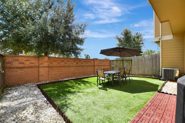 12210 La Strada Street, Richmond, TX 77406