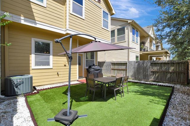 12210 La Strada Street, Richmond, TX 77406