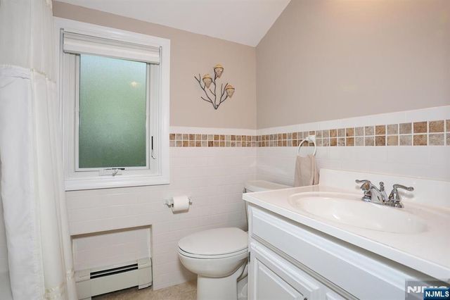 366 High Street, Norwood, NJ 07648
