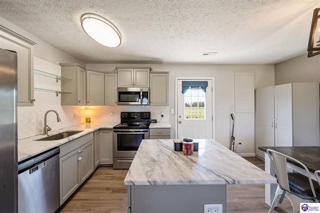 6267 St John Road, Elizabethtown, KY 42701