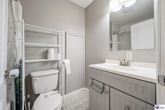 6267 St John Road, Elizabethtown, KY 42701