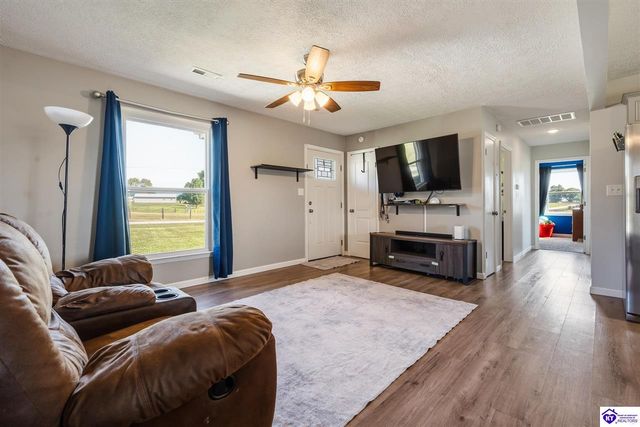 6267 St John Road, Elizabethtown, KY 42701