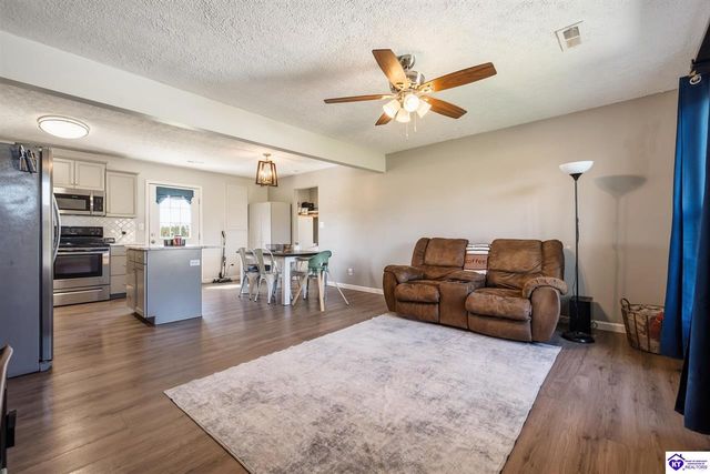 6267 St John Road, Elizabethtown, KY 42701