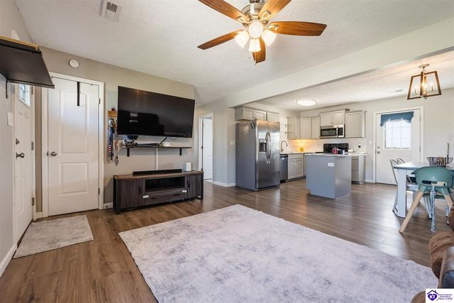 6267 St John Road, Elizabethtown, KY 42701