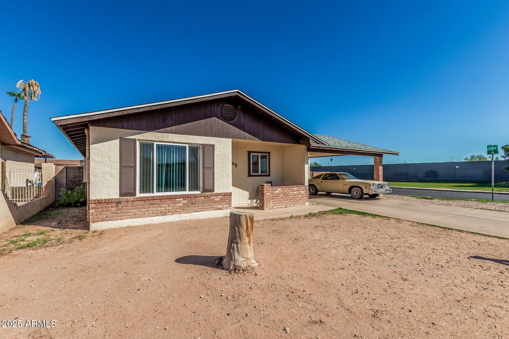 105 N GUTHRIE Street, Mesa, AZ 85203 — photo 2