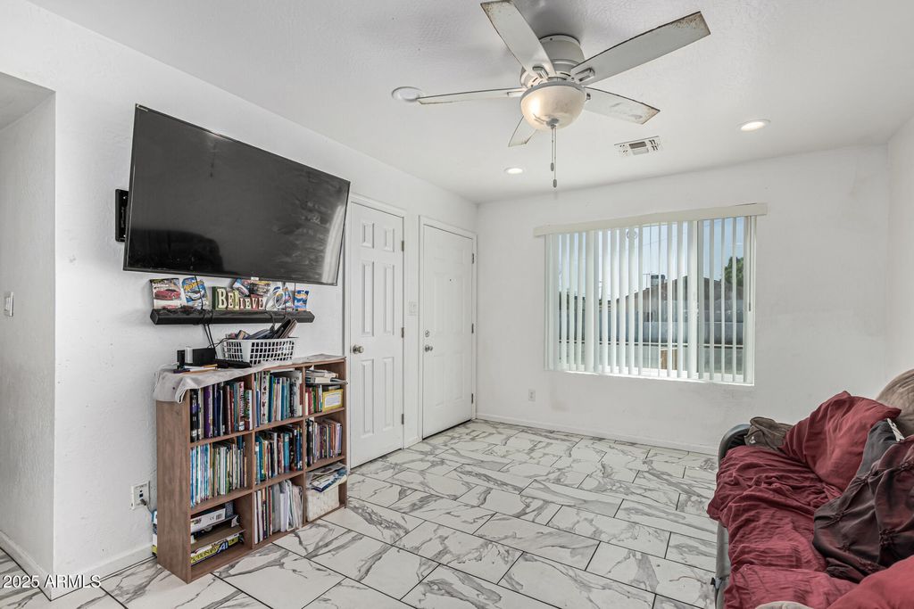 105 N GUTHRIE Street, Mesa, AZ 85203 — photo 4