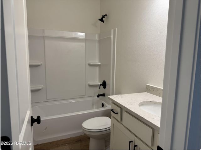 204 Willowbend Way, Youngsville, LA 70592