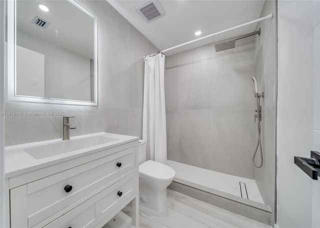 4155 SW 66th Ter 104, Davie, FL 33314