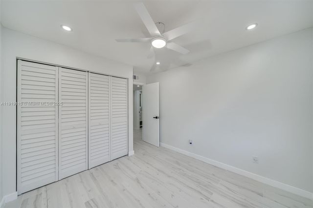 4155 SW 66th Ter 104, Davie, FL 33314