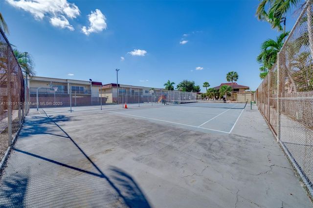 4155 SW 66th Ter 104, Davie, FL 33314