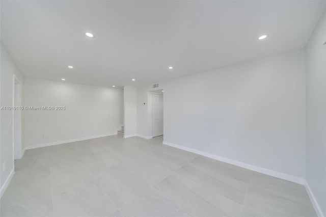 4155 SW 66th Ter 104, Davie, FL 33314