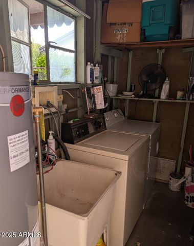 4421 E GLENROSA Avenue, Phoenix, AZ 85018