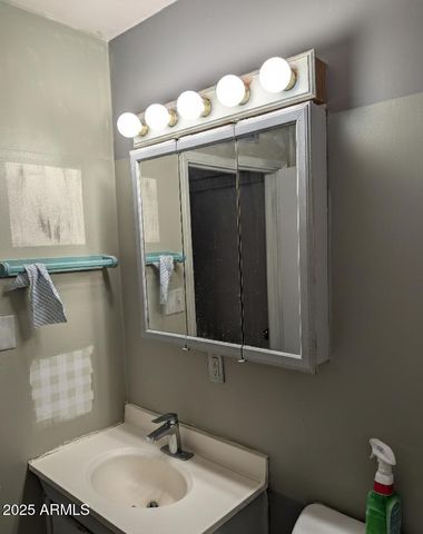 4421 E GLENROSA Avenue, Phoenix, AZ 85018