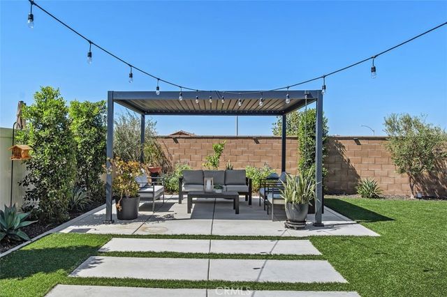 17907 Edna Valley Dr., Riverside, CA 92503