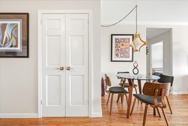 7025 Yellowstone Boulevard 8Q, Forest Hills, NY 11375