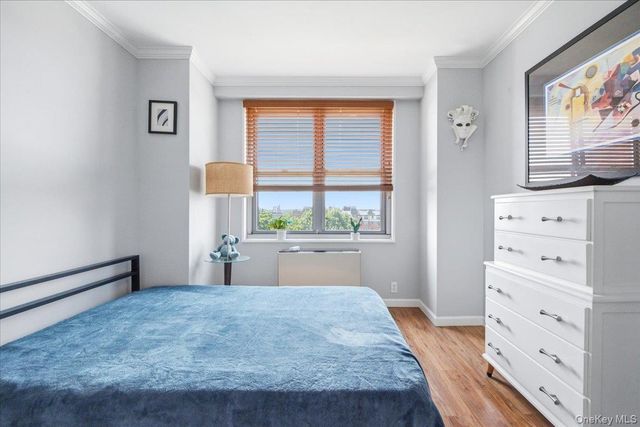 7025 Yellowstone Boulevard 8Q, Forest Hills, NY 11375