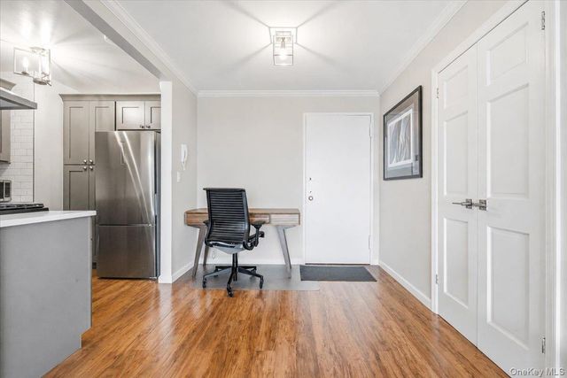 7025 Yellowstone Boulevard 8Q, Forest Hills, NY 11375