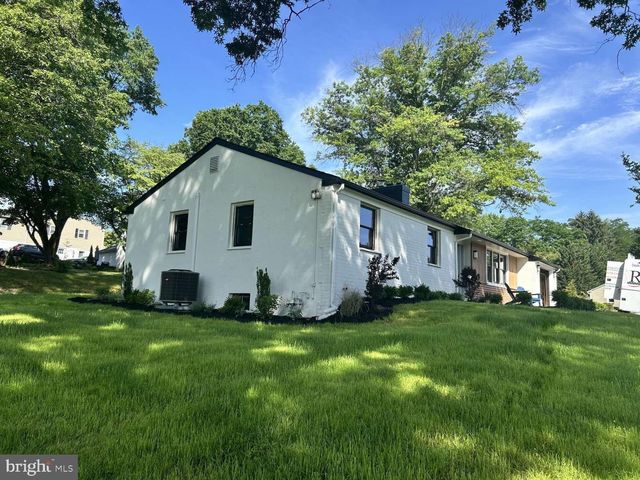 800 FALCON LN, West Chester, PA 19382