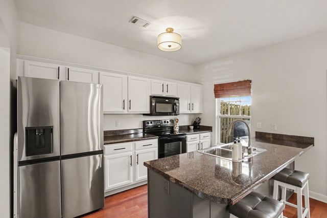 553 Rosedale Ave Apt 128, Nashville, TN 37211