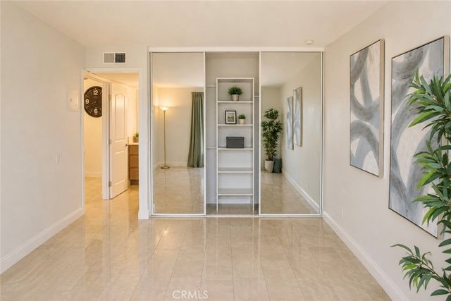 2827 S Fairview Street G, Santa Ana, CA 92704