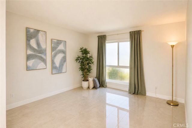 2827 S Fairview Street G, Santa Ana, CA 92704