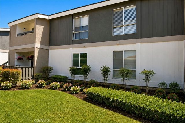 2827 S Fairview Street G, Santa Ana, CA 92704