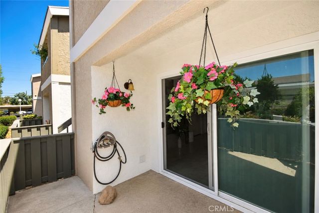 2827 S Fairview Street G, Santa Ana, CA 92704