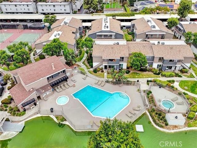 2827 S Fairview Street G, Santa Ana, CA 92704