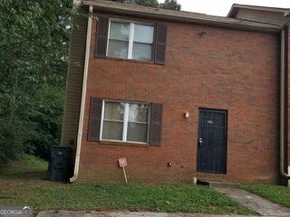 904 Holden Lane, College Park, GA 30349