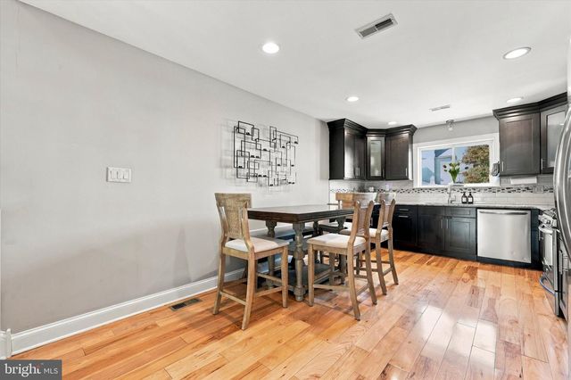 450 ROXBOROUGH AVE, Philadelphia, PA 19128