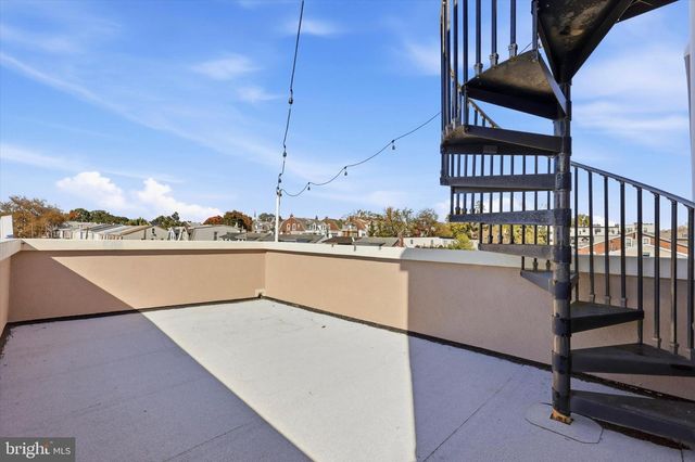 450 ROXBOROUGH AVE, Philadelphia, PA 19128