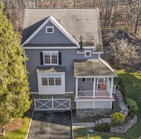 4 Woods Way, Redding, CT 06896