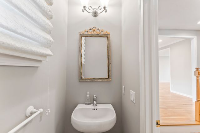 4 Woods Way, Redding, CT 06896