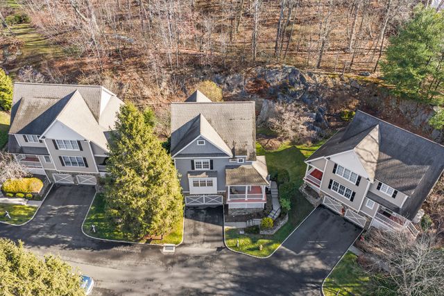 4 Woods Way, Redding, CT 06896