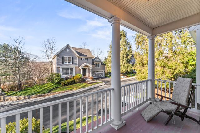 4 Woods Way, Redding, CT 06896