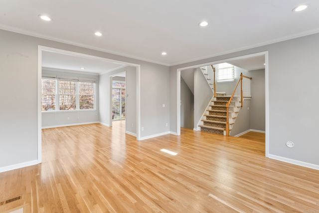 4 Woods Way, Redding, CT 06896